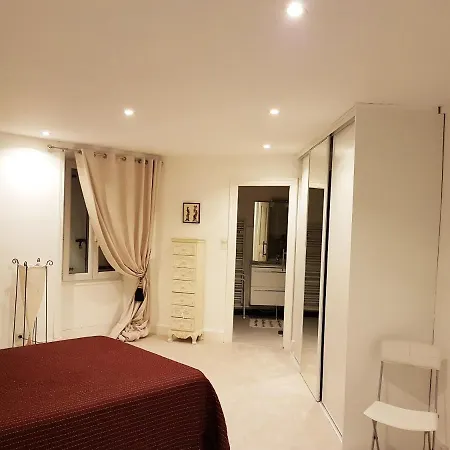 Cosy A 65 M² Avec Jardin Terrasse * لونغوني