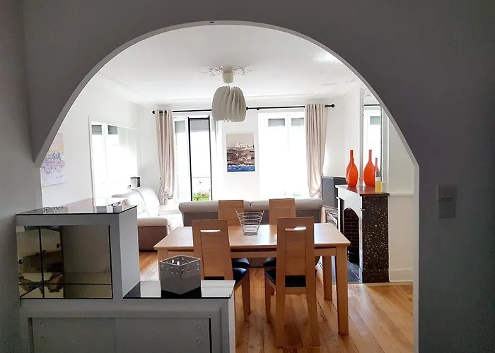 Cosy A 65 M² Avec Jardin Terrasse
